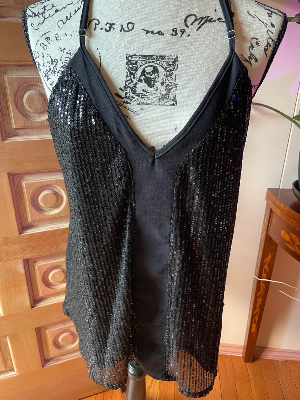 Source Unknown Black Sequin V-Neck Camisole